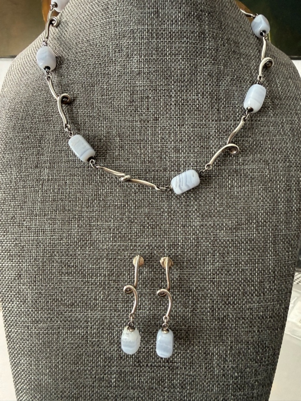 Tiffany blue lace agate chalcedony necklace 16” silver 925 authentic w/bag - Picture 2 of 11